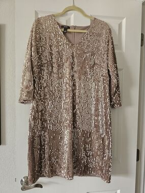 Alfani Sequin Dress in Tan/Champagne Size 12 Like New